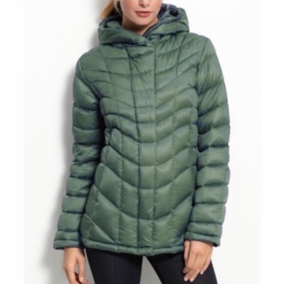 Patagonia Moss Green Down Jacket Coat Women’s Large - Picture 1 of 5